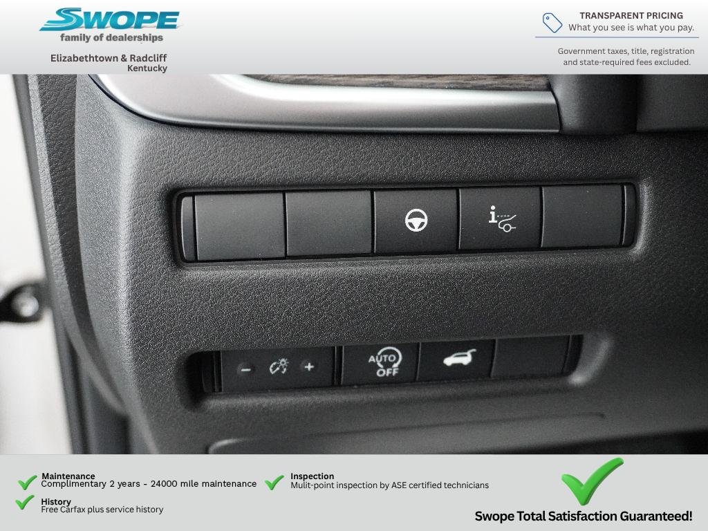 New 2026 Champagne Silver Metallic / Super Black Two-tone Nissan Platinum image 16