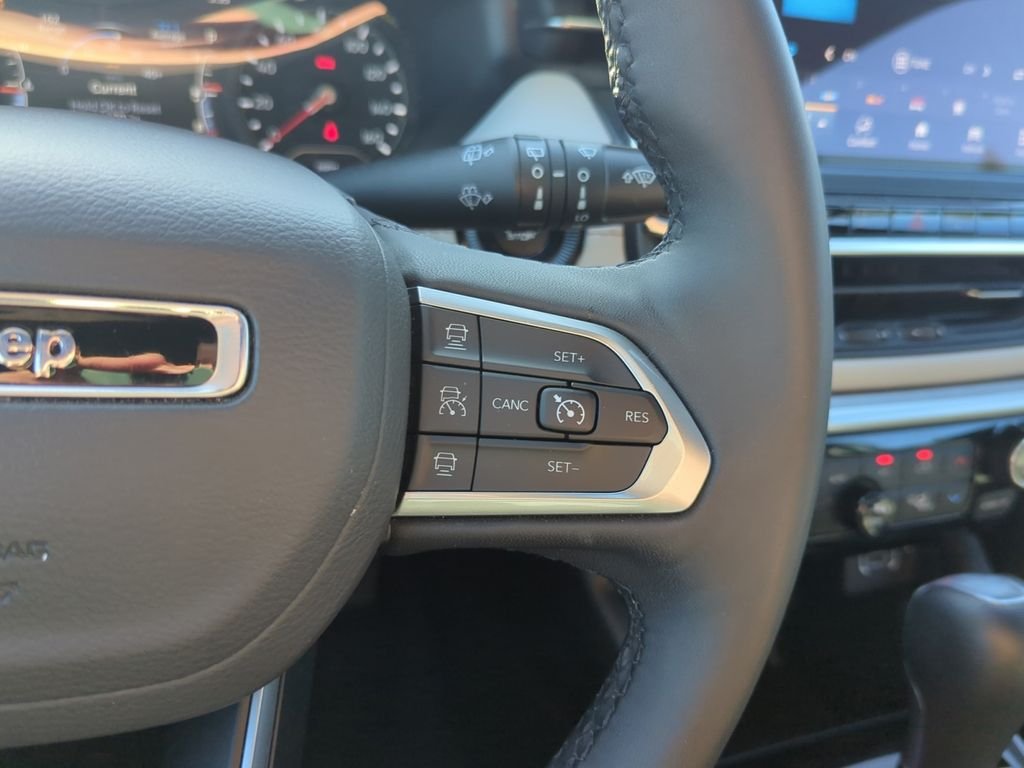 Used 2025 White Jeep Limited image 24