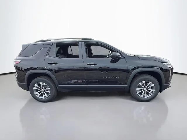 2027 Chevrolet Equinox LT - Photo 6