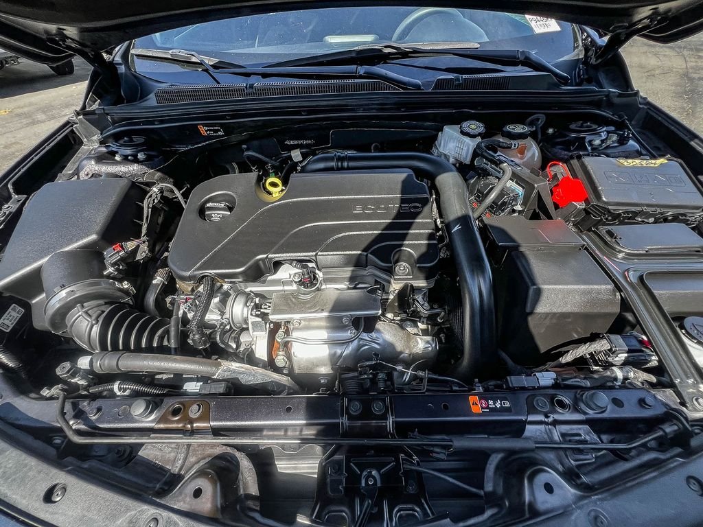 Used 2023 Gray Chevrolet LT image 27