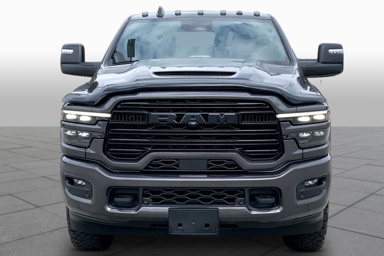 Used 2025 Granite Crystal Metallic Clearcoat Ram Laramie image 4