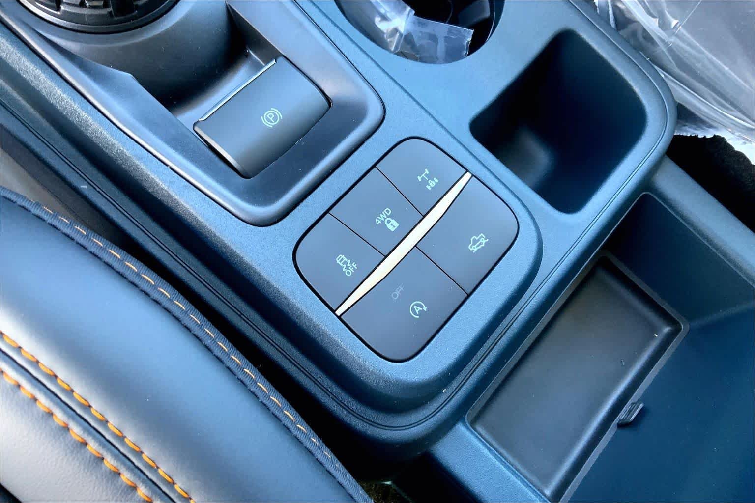 New 2026 Carbonized Gray Metallic Ford Tremor® image 15