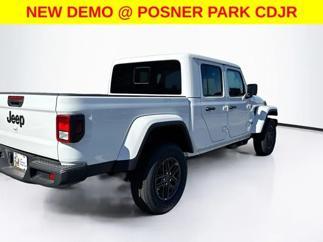 New 2026 Bright White Clear-Coat Exterior Paint Jeep Sport S image 5
