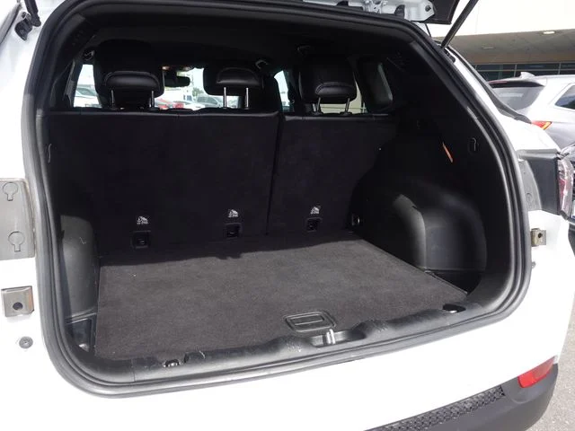 Used 2024 White Jeep Trailhawk image 25