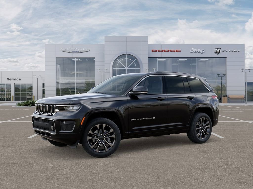 New 2025 Diamond Black Crystal Pearl-Coat Exterior Paint Jeep Overland image 2