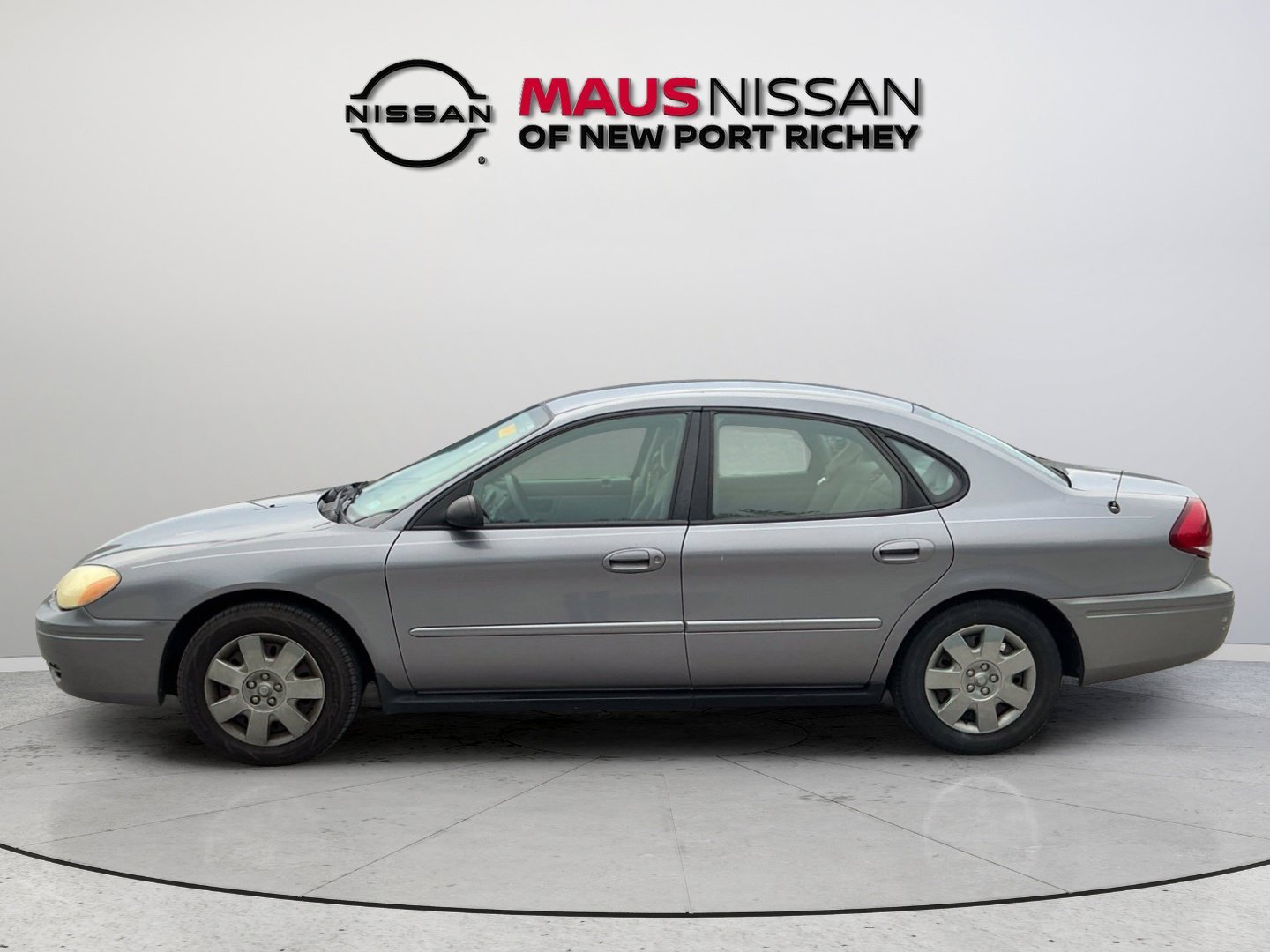 Used 2007  Ford SE image 5