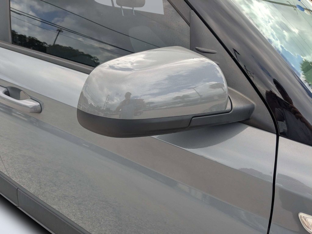 Used 2023 Gray Hyundai SEL image 15
