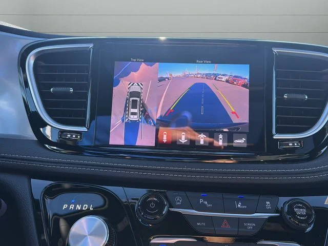 2026 Chrysler Pacifica Limited - Photo 20