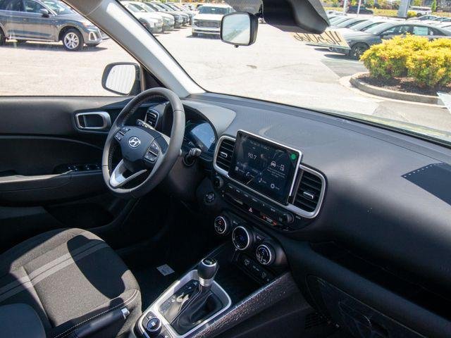 2026 Hyundai Venue SEL - Photo 18