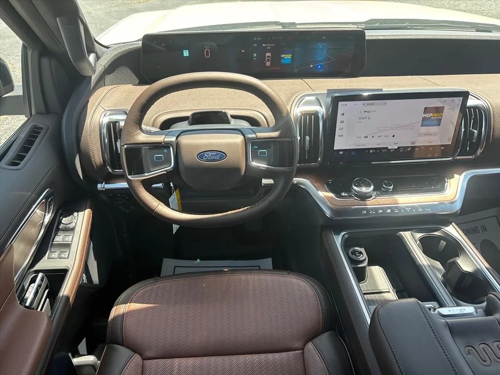 New 2026 Star White Metallic Tri-Coat Ford King Ranch® image 22
