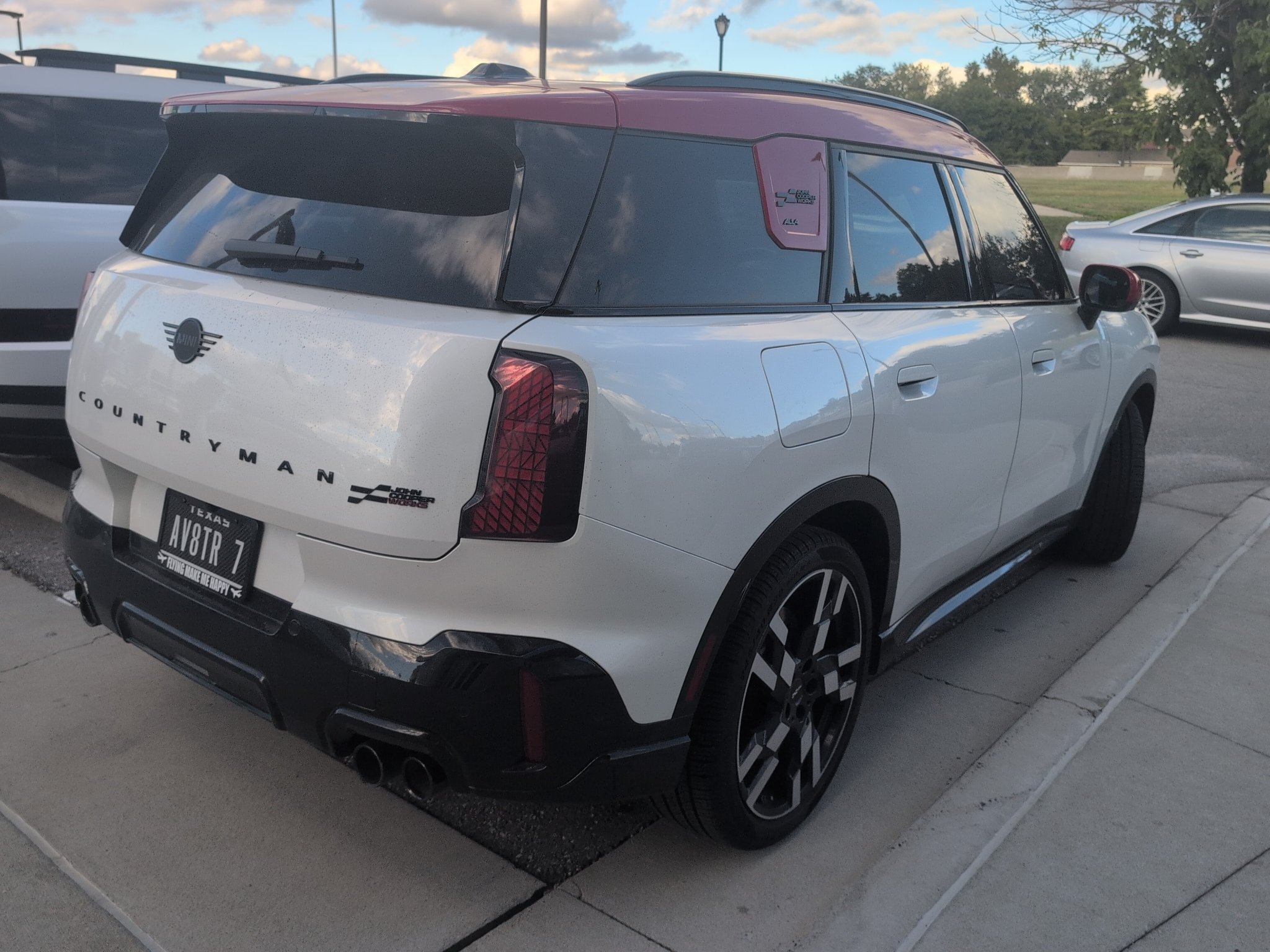 Used 2025 Nanuq White Metallic MINI John Cooper Works image 8