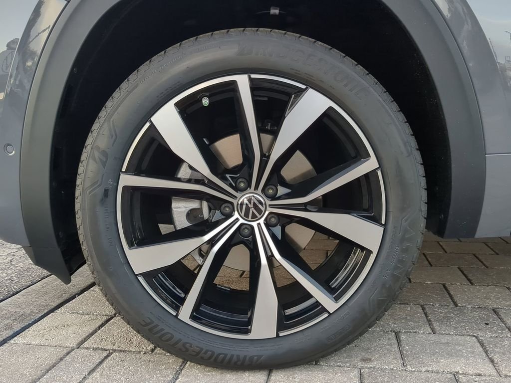 2026 Volkswagen Atlas Cross Sport SEL Premium R-LINE - Photo 35