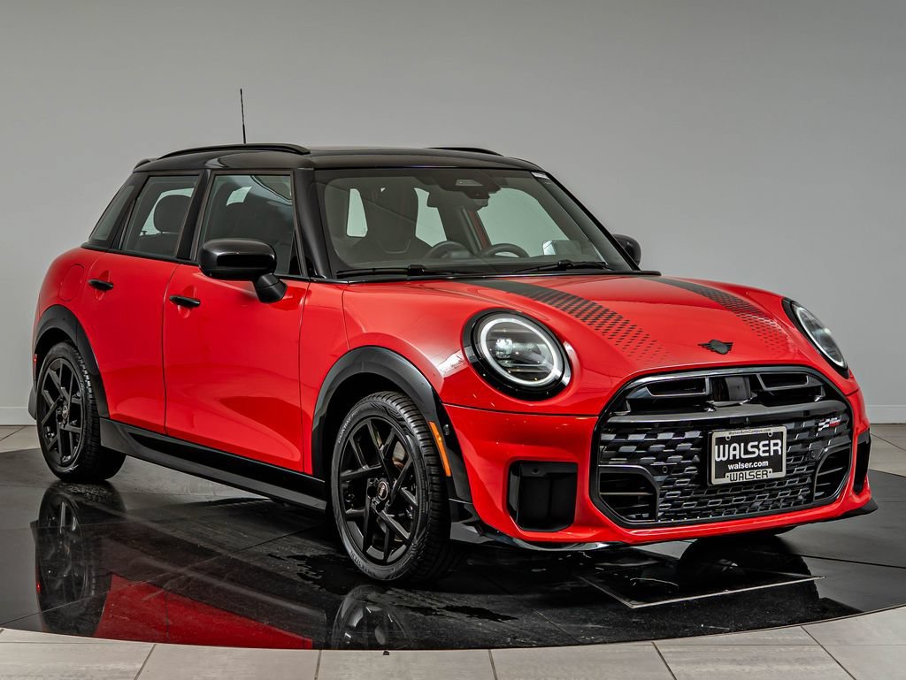 Used 2025 Chili Red Ii MINI Cooper S image 3