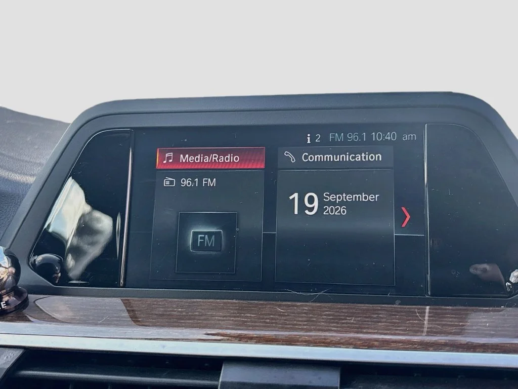 Used 2019 Green BMW sDrive30i image 26