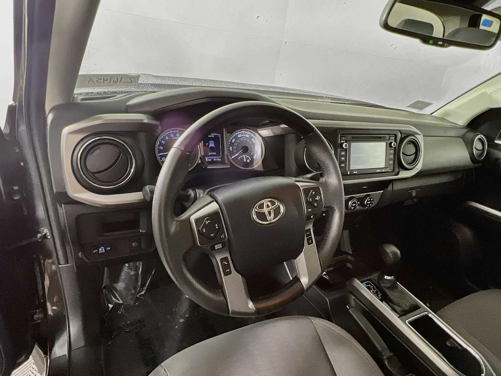 Used 2019 Magnetic Gray Metallic Toyota SR5 image 11