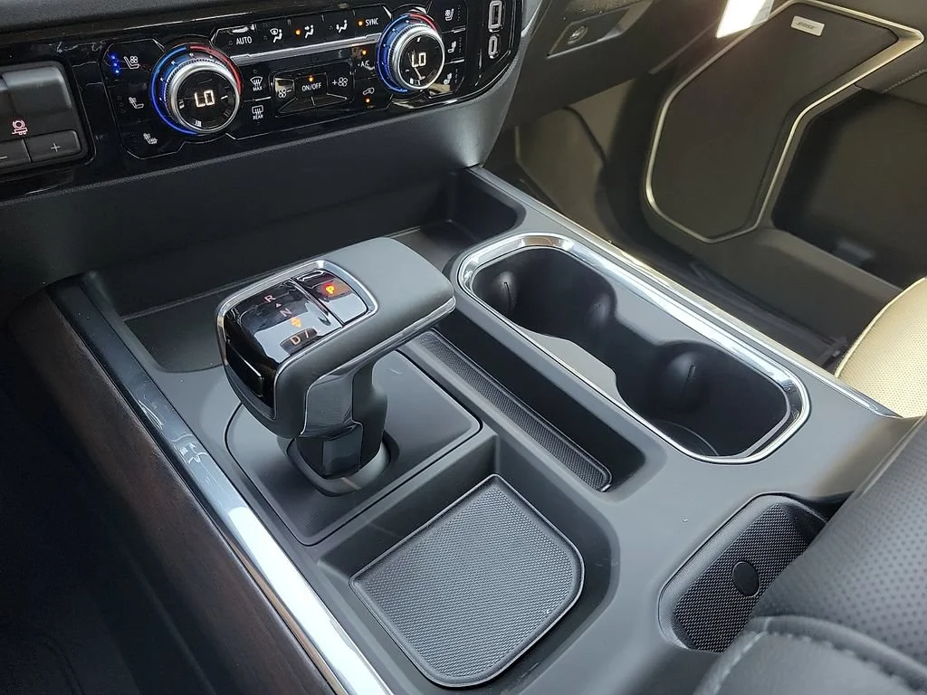 2026 GMC Sierra 1500 SLT - Photo 25