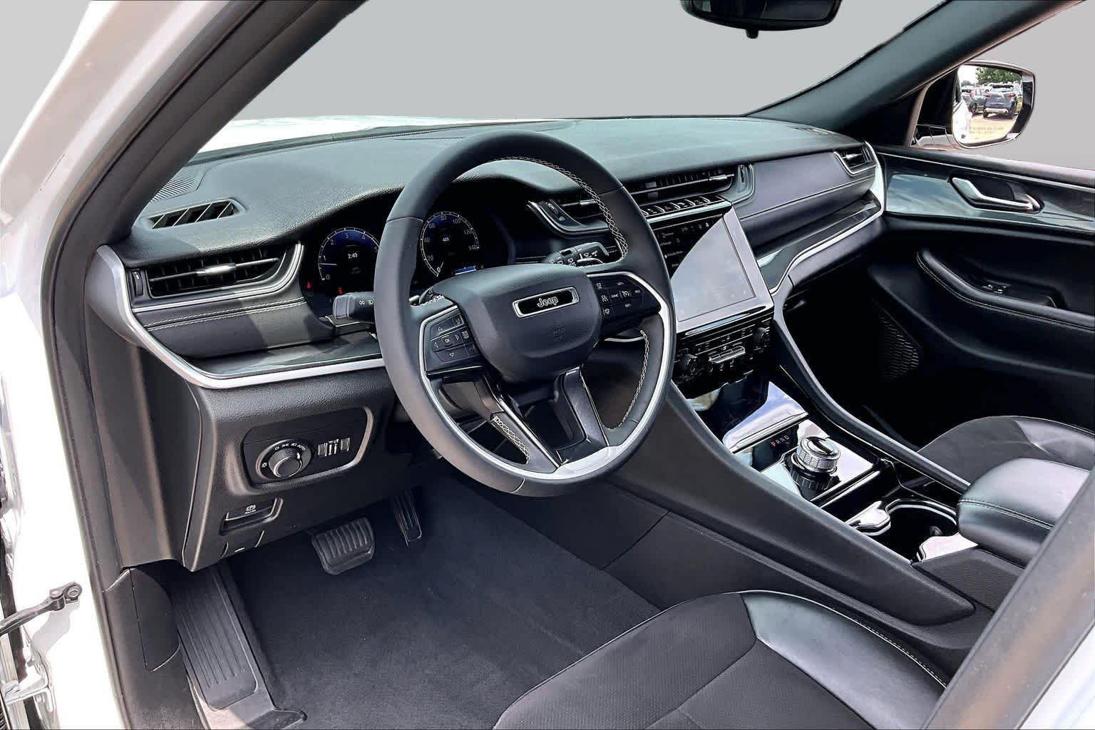Used 2023 Bright White Clearcoat Jeep Altitude image 18