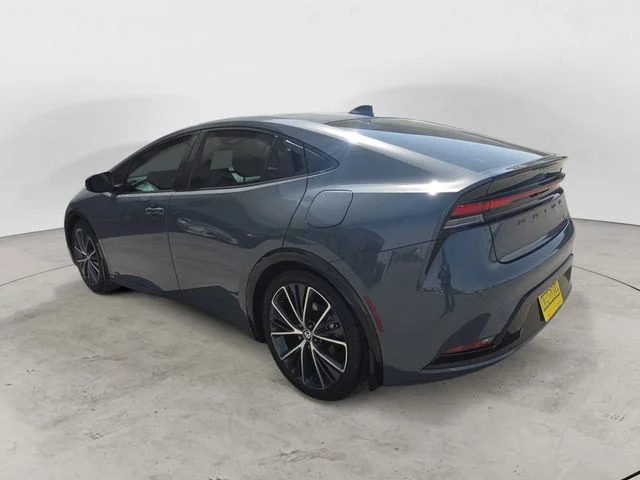 Used 2024 Gray Toyota XLE image 3