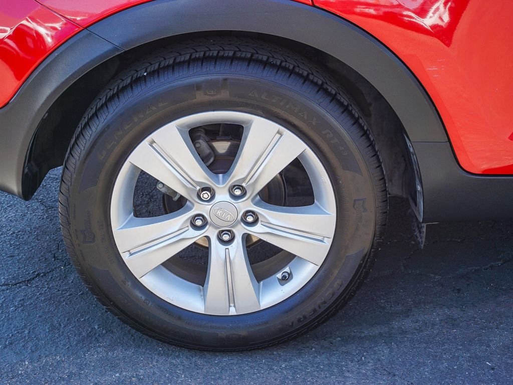 Used 2011 Red Kia LX image 9