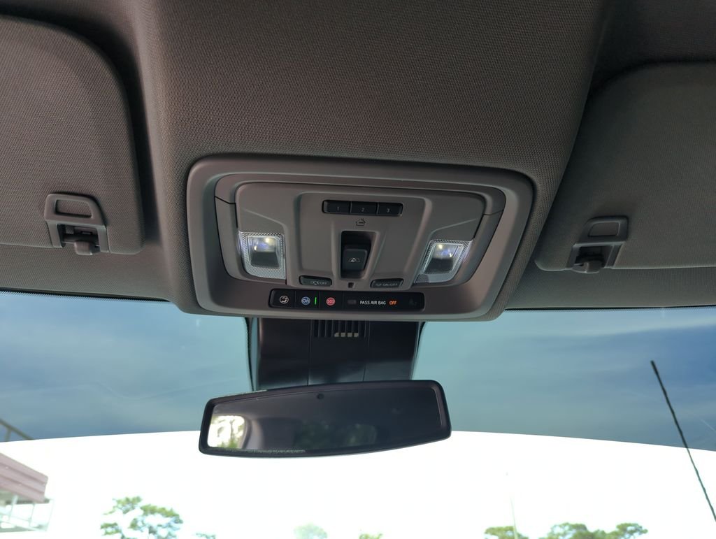 Used 2025 Black GMC Denali image 26