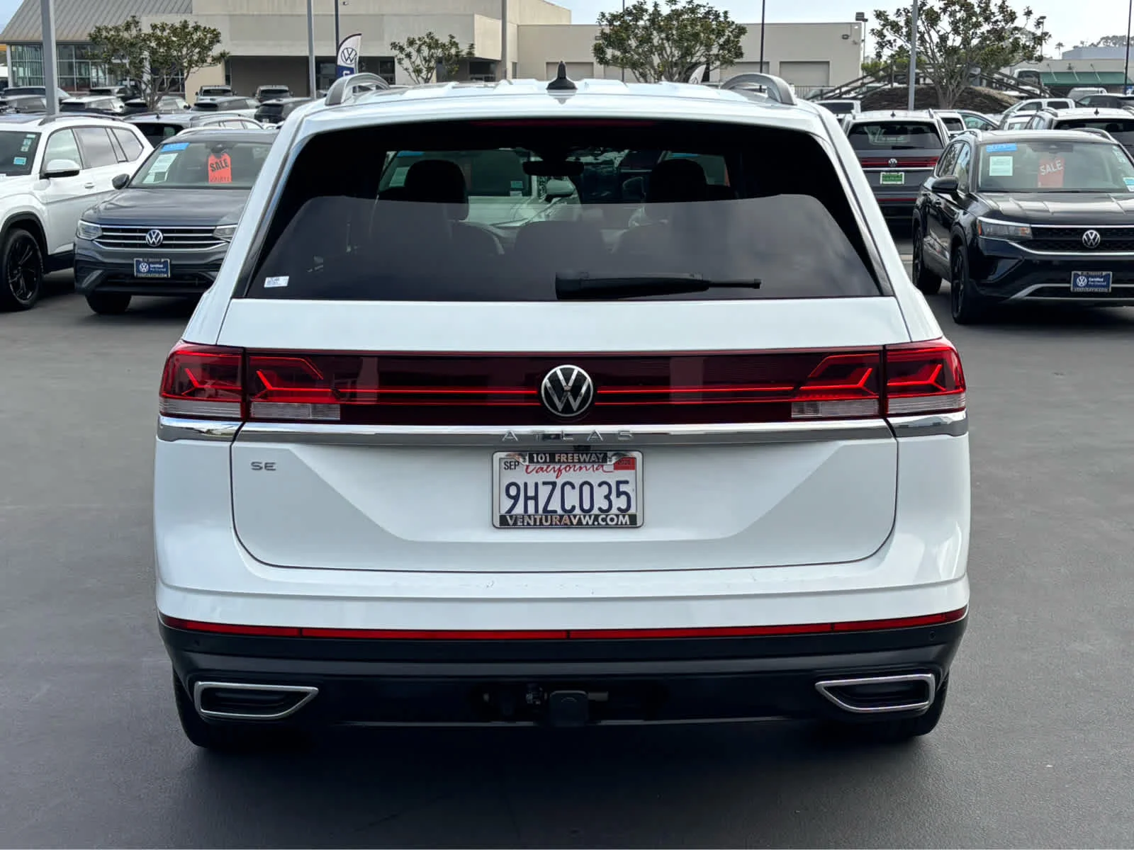 Certified Used 2024 Pure White Volkswagen 2.0T SE w/Technology image 4