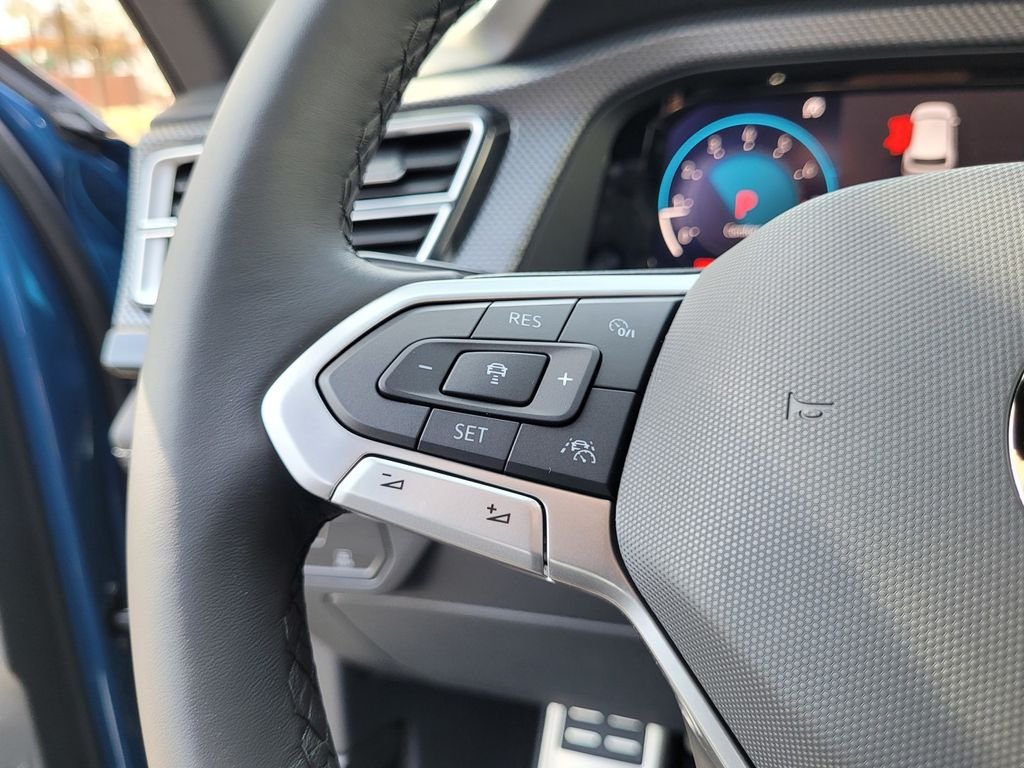 2025 Volkswagen Atlas Cross Sport SEL Premium R-LINE - Photo 22