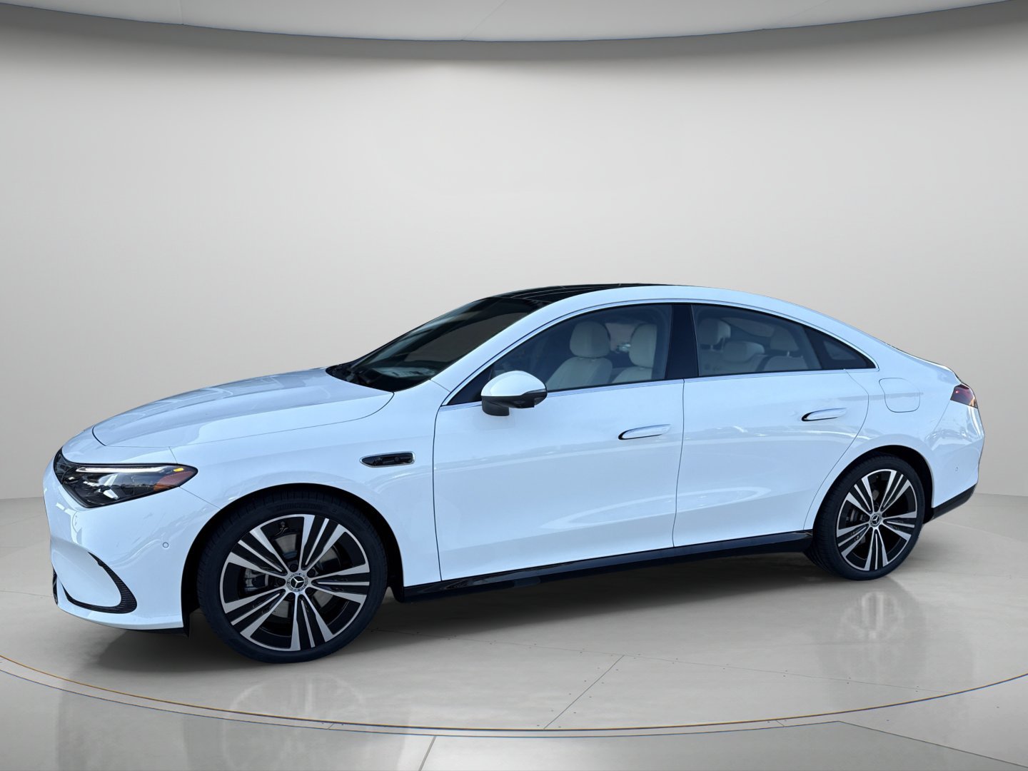 New 2027 Polar White Mercedes-Benz CLA 220 Hybrid image 3