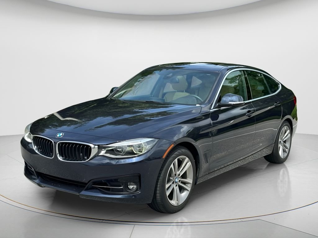 2017 BMW 3 Series's photo