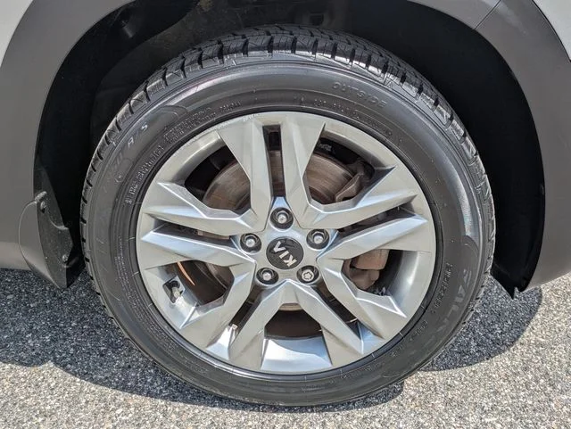 Certified Used 2021 Steel Gray Kia LX image 11