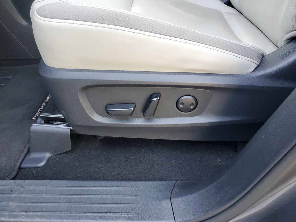 Certified Used 2023 Gray Nissan SL image 18