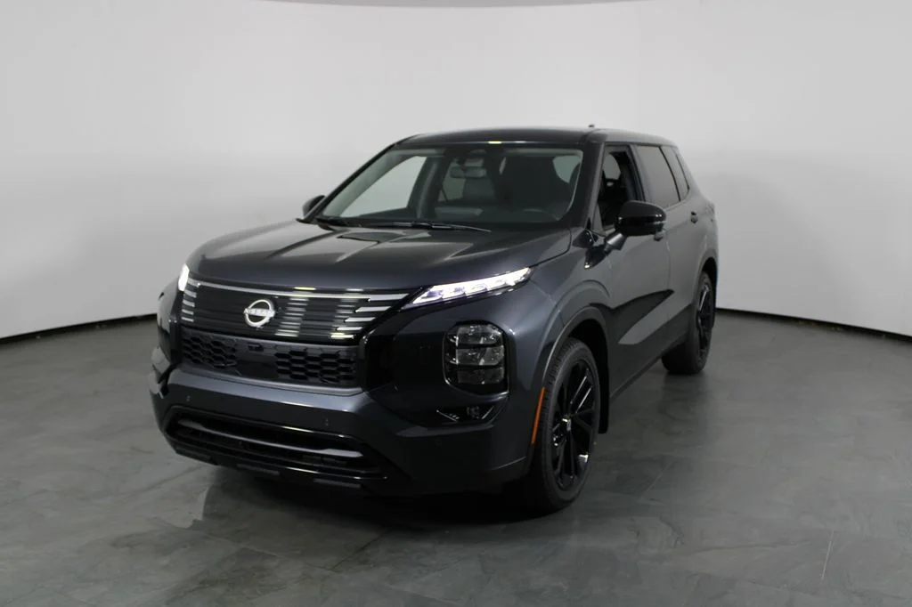 New 2026 Gray Nissan SL image 2