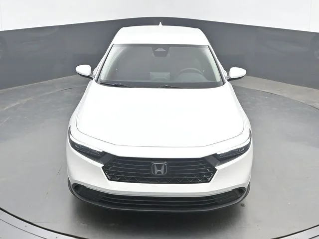 New 2026 Platinum White Pearl Honda LX image 17