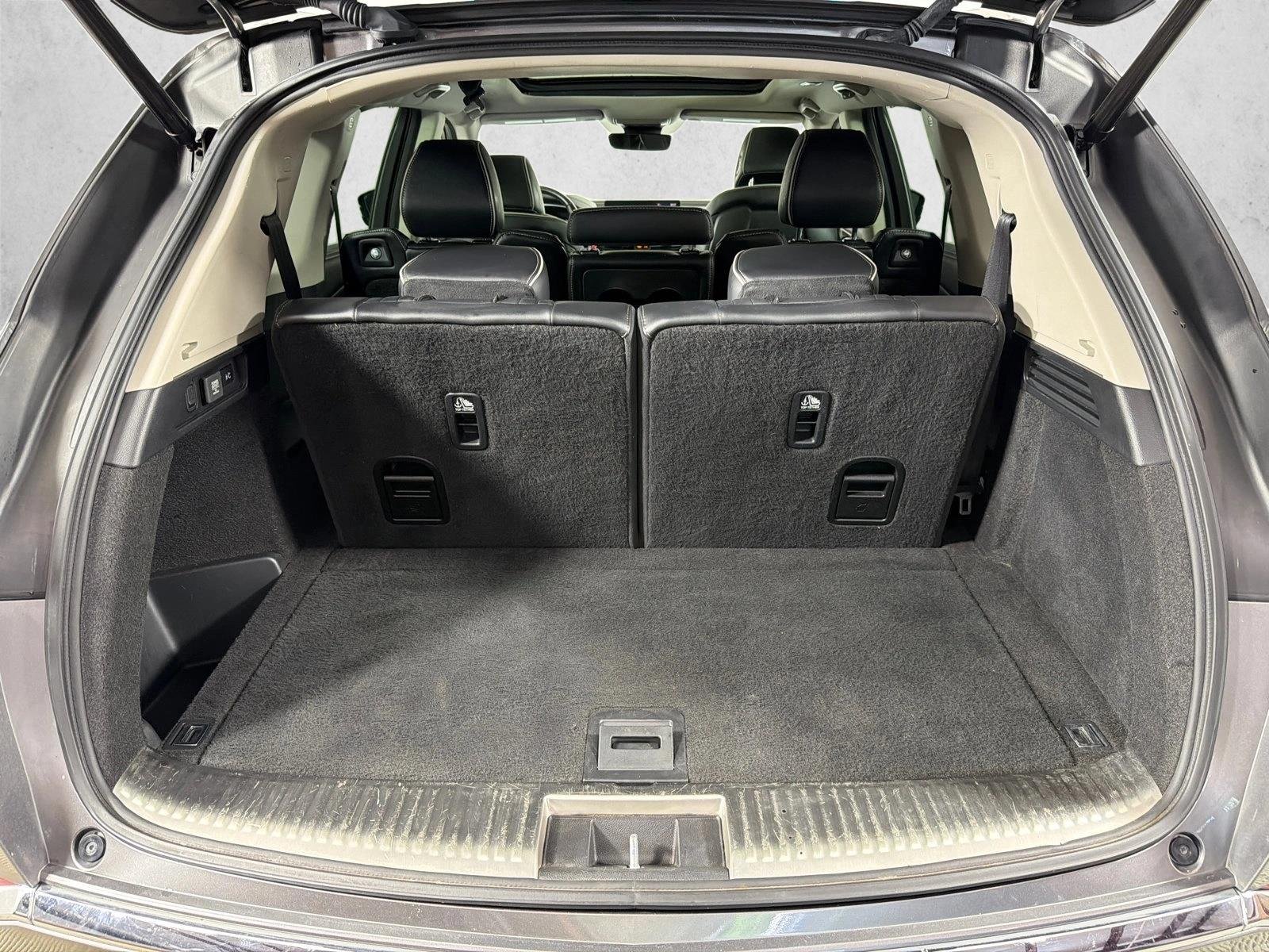 Used 2023 Silver Acura w/Advance Package image 20