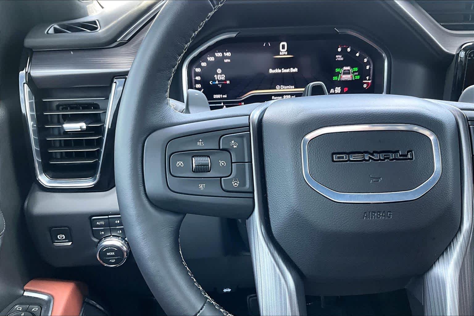 Used 2025 Onyx Black GMC Denali Ultimate image 40