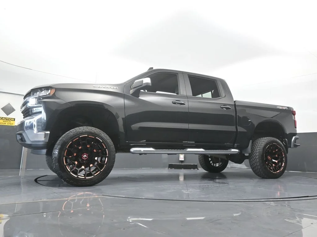 Used 2019 Black Chevrolet LT image 53