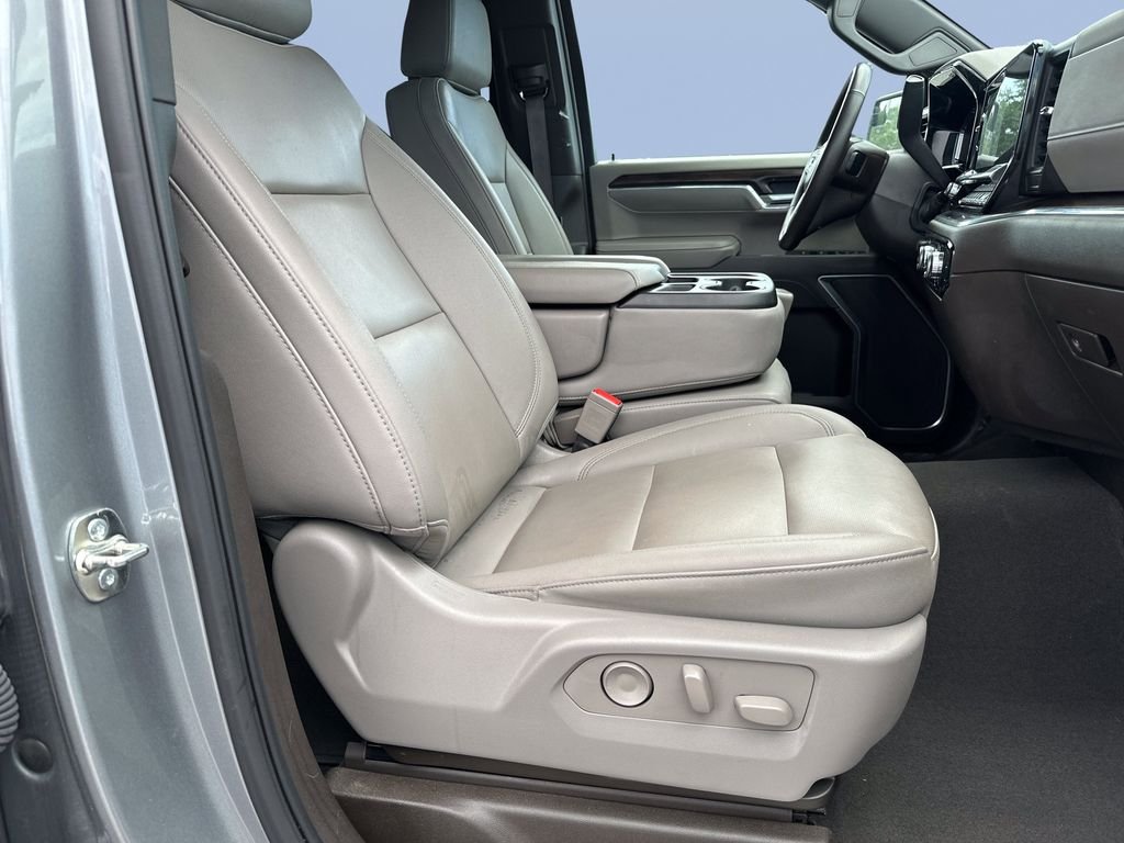 Used 2025 Sterling Metallic GMC SLT image 28