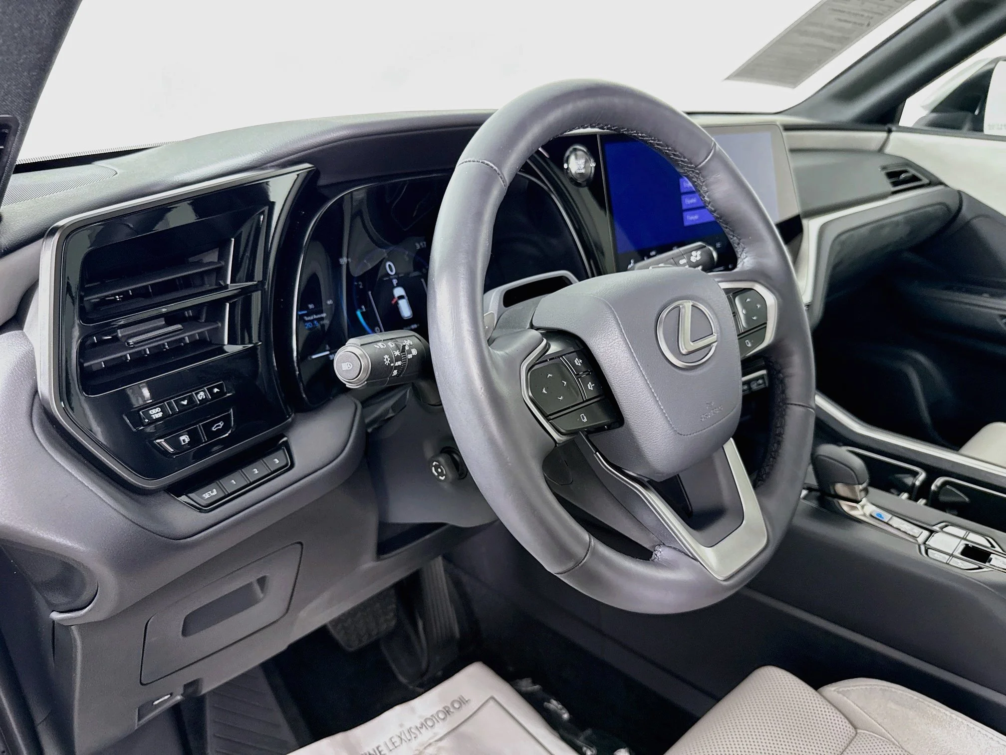 Certified Used 2025 Celestial Silver Metallic Lexus 350 Luxury image 9