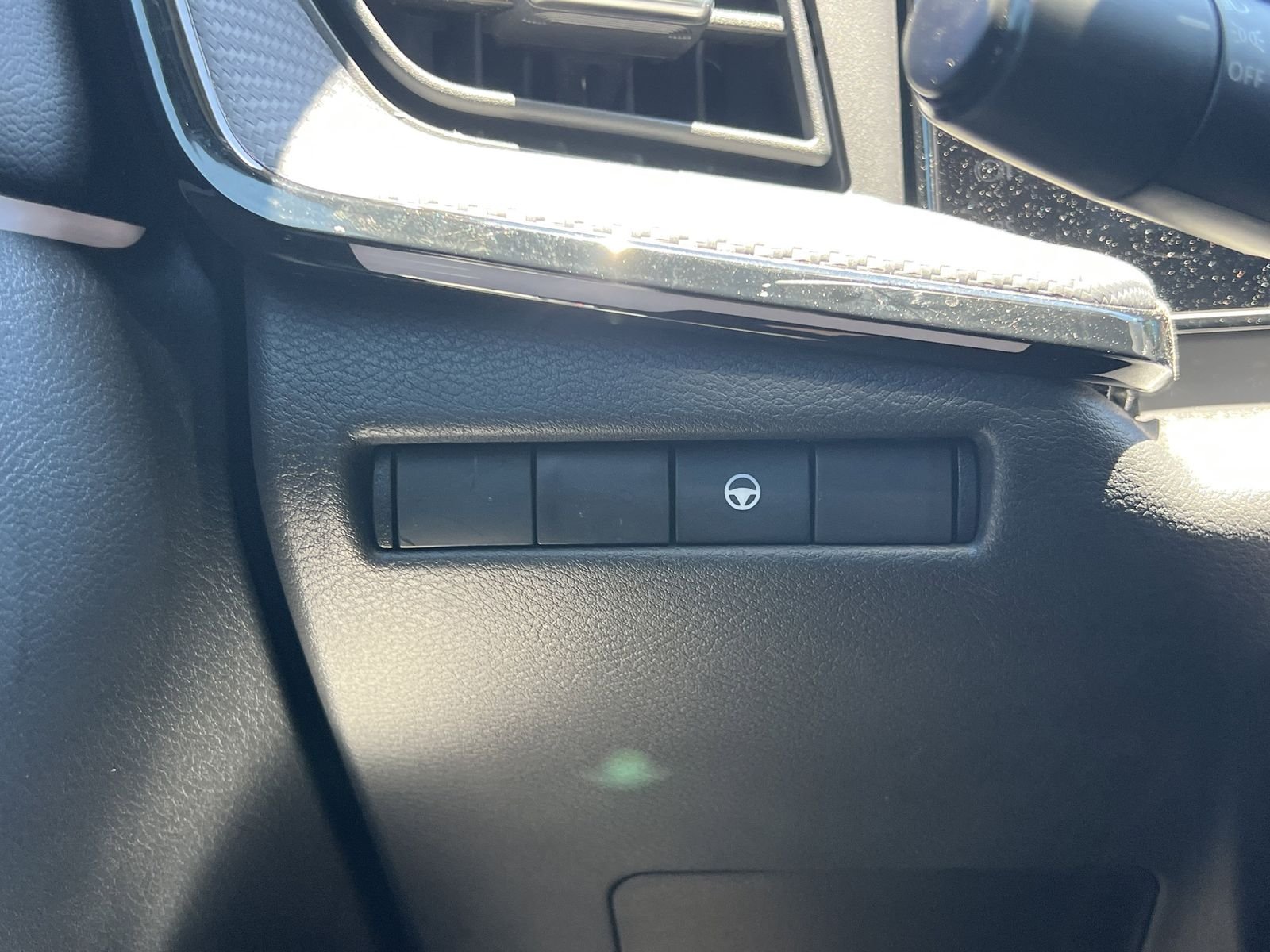 Certified Used 2025 Yellow Nissan SR image 12