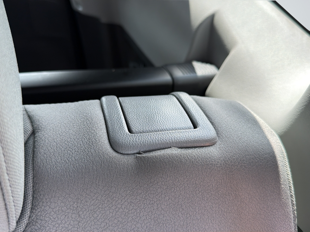 Used 2022 Silver Honda EX image 23