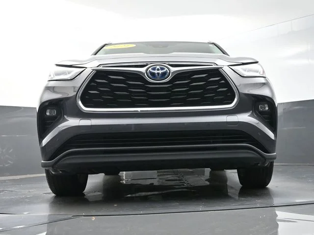 Used 2021 Gray Toyota Limited image 54