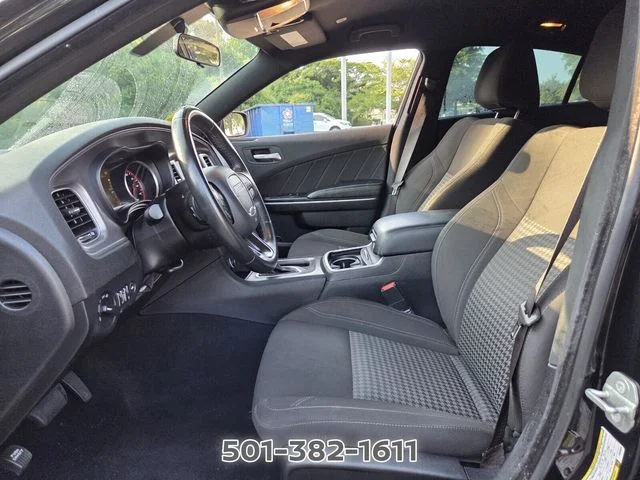 Used 2023 Black Dodge SXT image 9