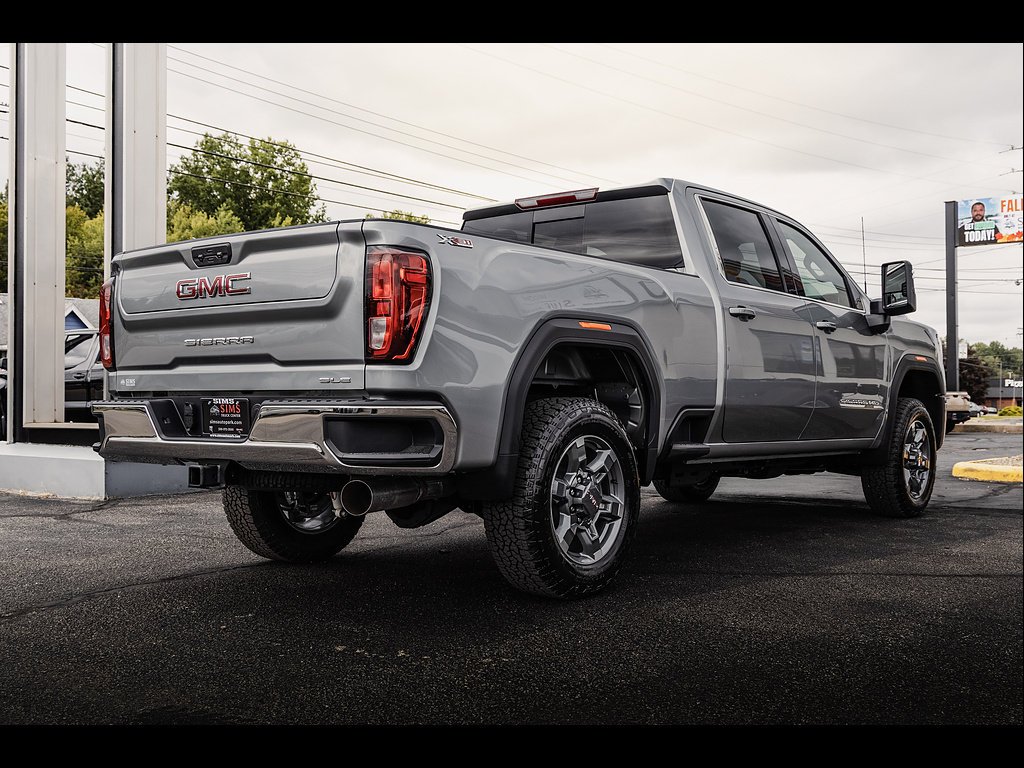 New 2026 Sterling Metallic GMC SLE image 6