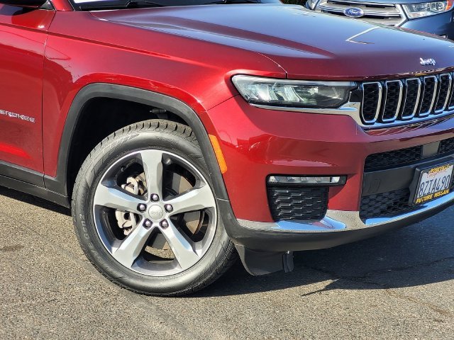 Used 2021 Red Jeep Limited image 9