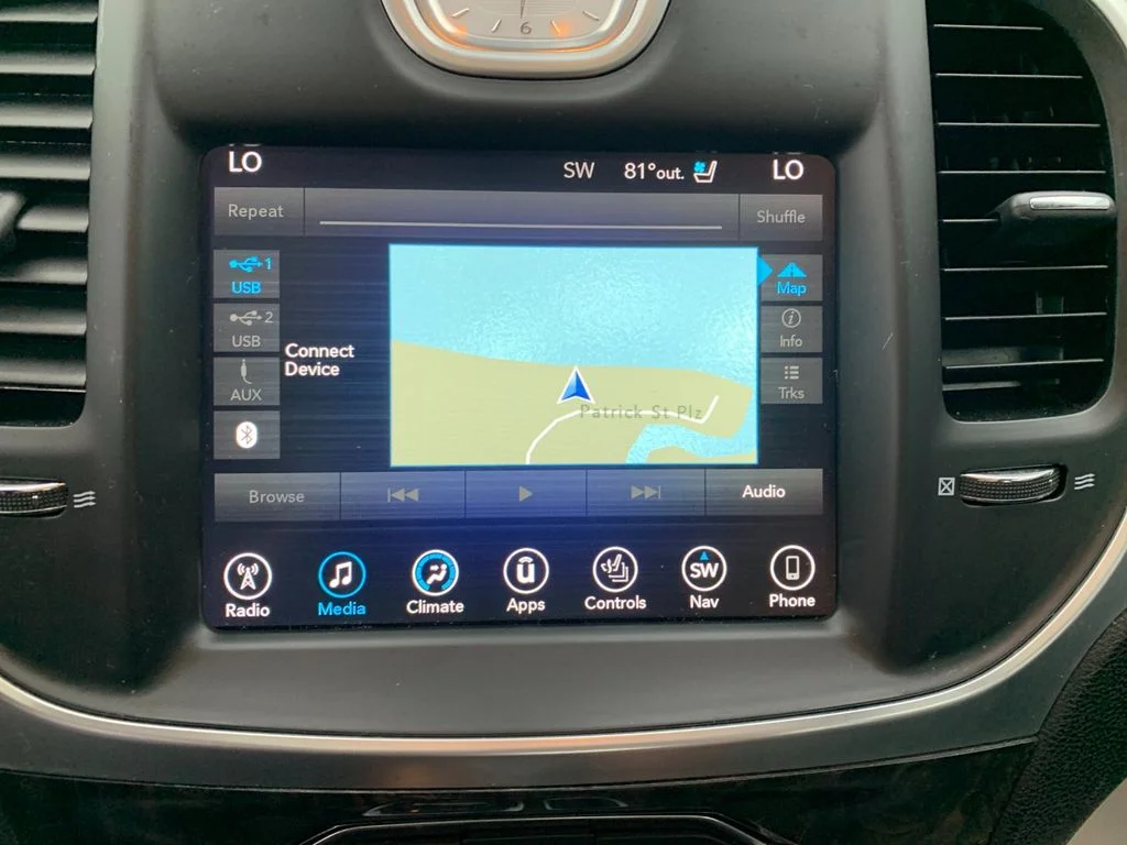 Used 2017 Silver Chrysler C image 22