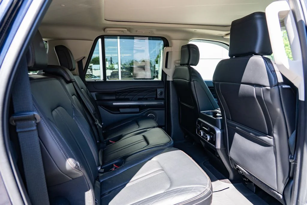 Used 2021 Blue Ford Platinum image 28