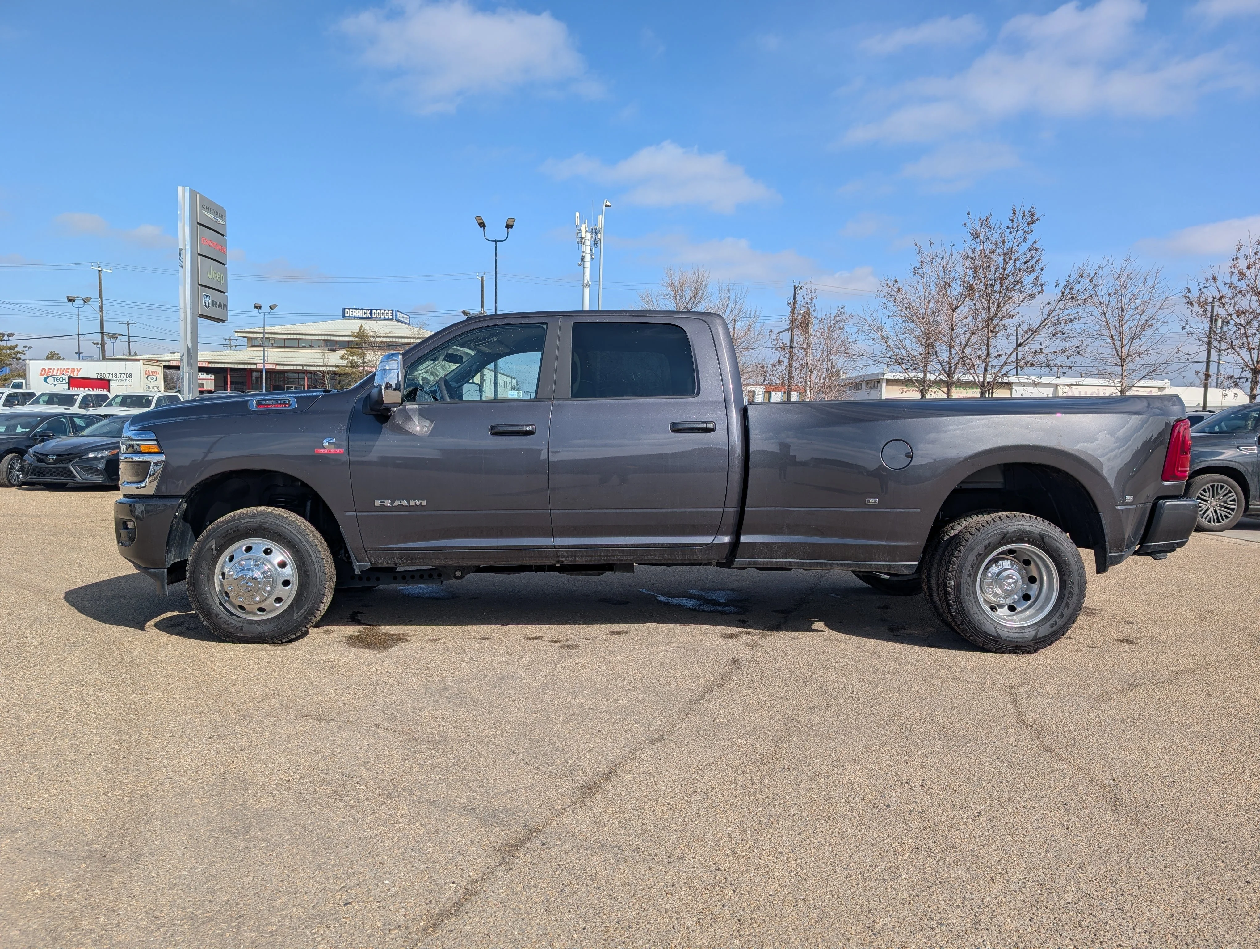 Used 2025 Granite Crystal Metallic Ram Laramie image 3