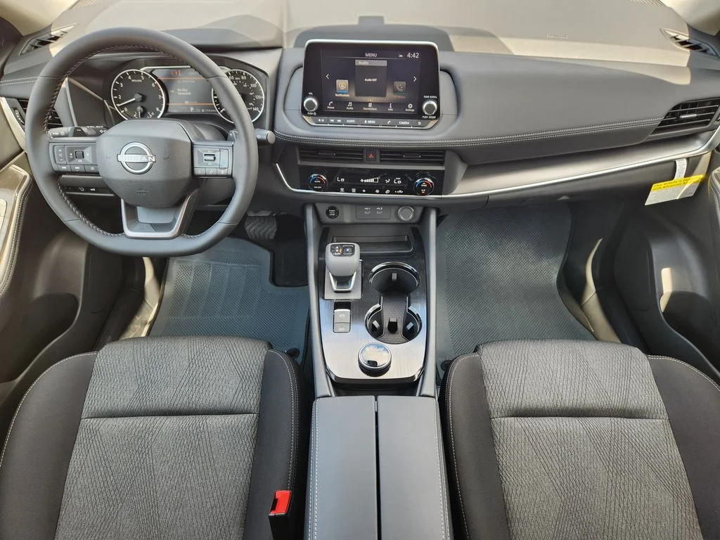 New 2026 Everest White Pearl TriCoat Nissan SV image 21