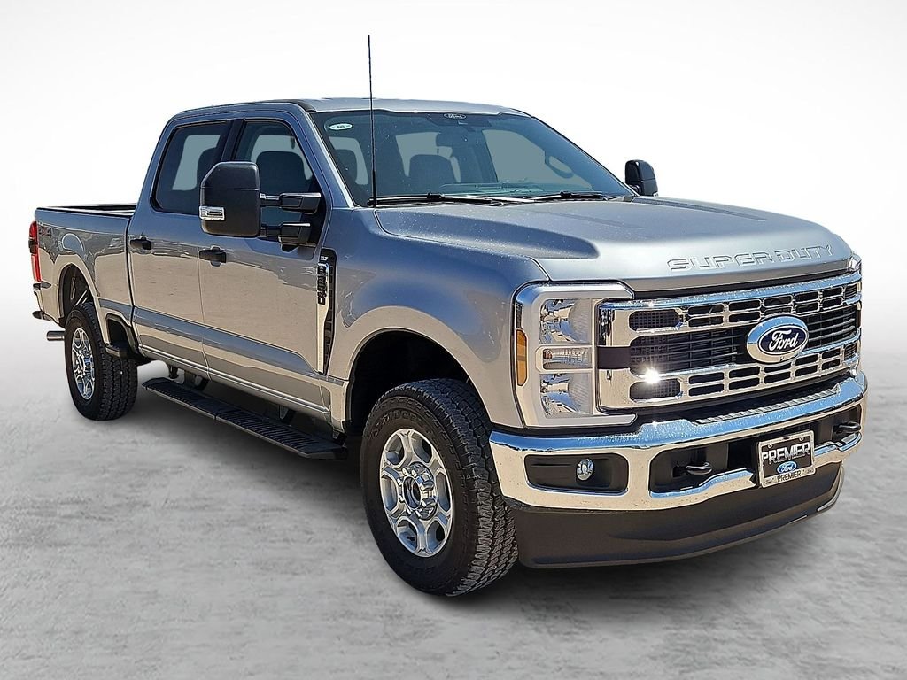 2027 Ford Super Duty F-250 XLT