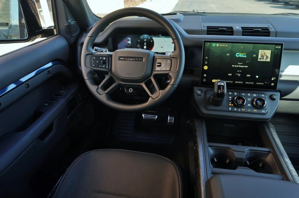 New 2026 Sargasso Blue Land Rover Octa image 17
