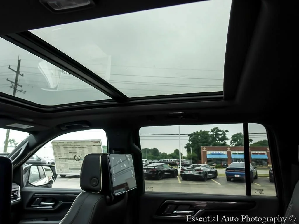 2026 GMC Yukon XL Elevation - Photo 13